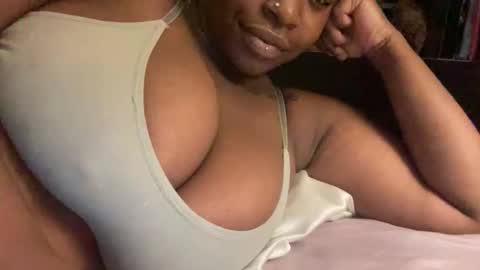 mayluvsu online show from 05/10/26, 04:50