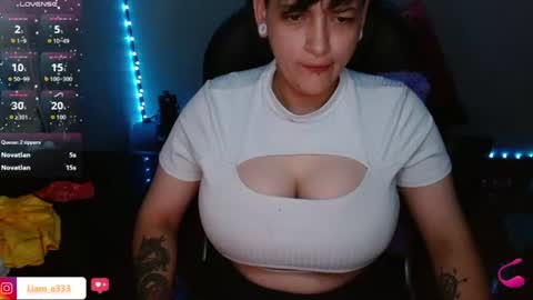 Snapshot of maylyy_kan chatting on 07/30/26, 01:26 Mayle kan online show from 07/30/26, 01:26