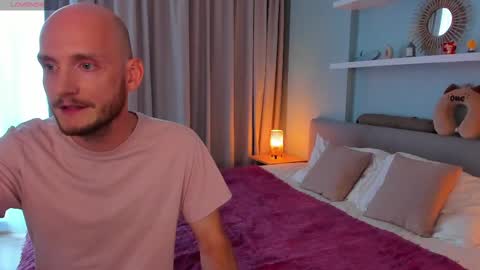 Snapshot of maypeach chatting on 03/08/25, 08:22 Angie Alex online show from 03/08/25, 08:22