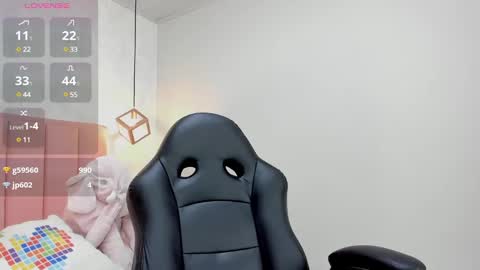  MAY   online show from 01/20/25, 03:39