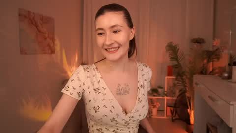 Snapshot of mayshawty chatting on 04/19/26, 05:40 May online show from 04/19/26, 05:40