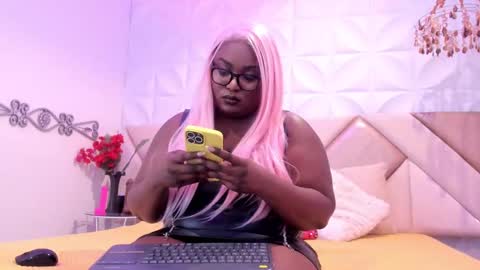 May online show from 10/04/25, 03:04