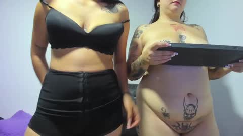 Snapshot of mayte_sexy3 chatting on 09/26/25, 03:54 Mayte  online show from 09/26/25, 03:54