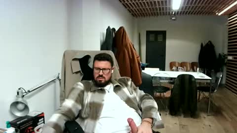 maythe4bwu online show from 10/21/25, 11:05