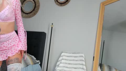 Maze online show from 10/04/25, 01:20