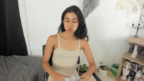 Snapshot of mazikeen_18 chatting on 12/09/24, 12:19 mazikeen_18 online show from 12/09/24, 12:19