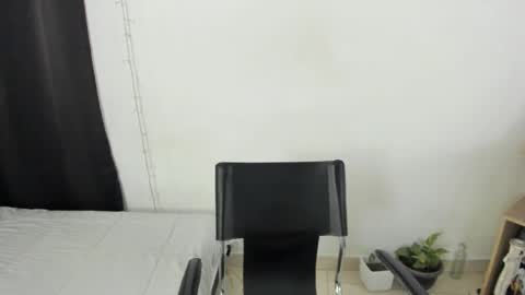 Snapshot of mazikeen_18 chatting on 09/10/25, 12:38 mazikeen_18 online show from 09/10/25, 12:38