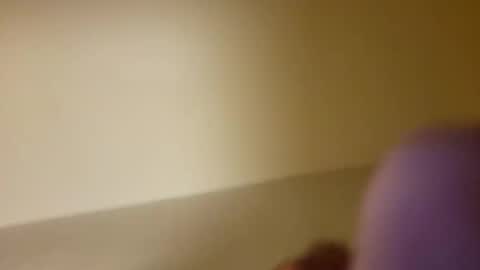 Snapshot of mb1954080 chatting on 11/12/25, 03:40 mb1954080 online show from 11/12/25, 03:40