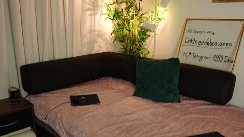 Anna       IG mbca anna  online show from 01/22/25, 05:17