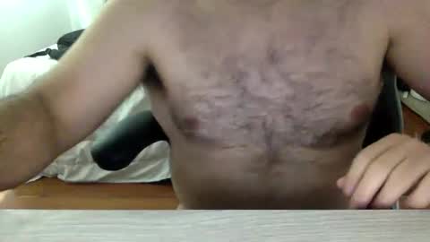 Snapshot of mbotve chatting on 09/22/25, 06:32 VzlaMan online show from 09/22/25, 06:32