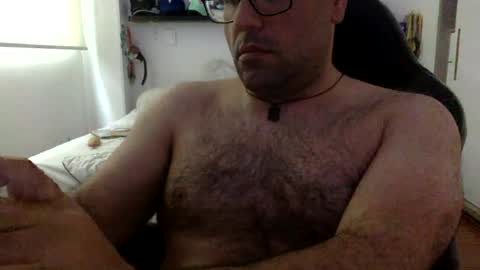 Snapshot of mbotve chatting on 06/22/26, 08:17 VzlaMan online show from 06/22/26, 08:17