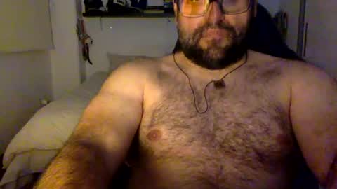 Snapshot of mbotve chatting on 07/17/26, 05:03 VzlaMan online show from 07/17/26, 05:03