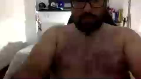 Snapshot of mbotve chatting on 07/19/26, 03:21 VzlaMan online show from 07/19/26, 03:21