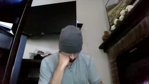 Snapshot of mcbuster11 chatting on 01/27/25, 04:01 mcbuster11 online show from 01/27/25, 04:01