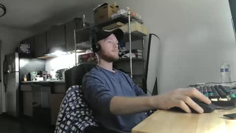 Snapshot of mcchoopyy chatting on 09/29/25, 02:49 mcchoopyy online show from 09/29/25, 02:49