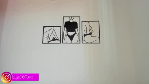 Snapshot of mcdonald_ellie chatting on 10/25/25, 06:46 Ellie online show from 10/25/25, 06:46