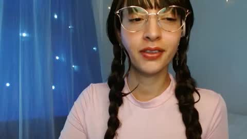 Snapshot of mckayla_honey11 chatting on 03/01/26, 03:47 Mckayla online show from 03/01/26, 03:47