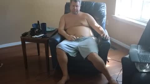 Snapshot of mckhero chatting on 09/14/25, 05:01 Sean online show from 09/14/25, 05:01