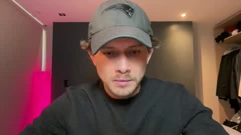 Snapshot of mcklister69 chatting on 02/12/26, 07:31 mcklister online show from 02/12/26, 07:31