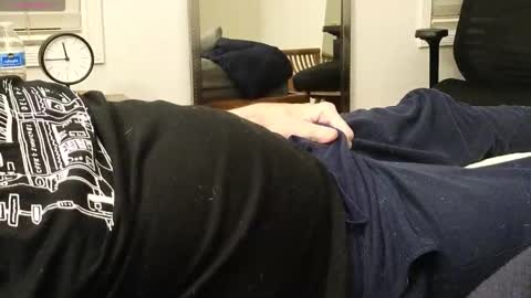 Snapshot of mcload1 chatting on 10/15/25, 06:46 McLoad1 online show from 10/15/25, 06:46