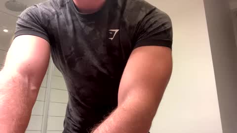 Snapshot of mcr8080 chatting on 12/30/24, 06:31 mcr8080 online show from 12/30/24, 06:31