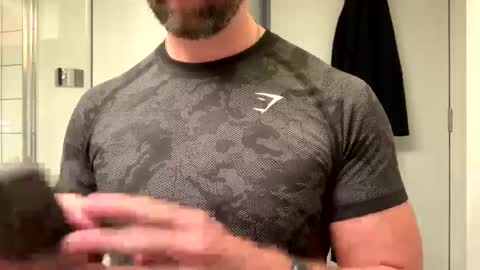 Snapshot of mcr8080 chatting on 12/31/24, 08:59 mcr8080 online show from 12/31/24, 08:59