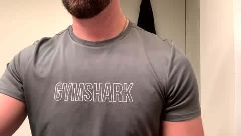 Snapshot of mcr8080 chatting on 01/08/25, 04:54 mcr8080 online show from 01/08/25, 04:54