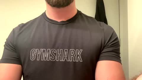 Snapshot of mcr8080 chatting on 01/12/25, 06:39 mcr8080 online show from 01/12/25, 06:39