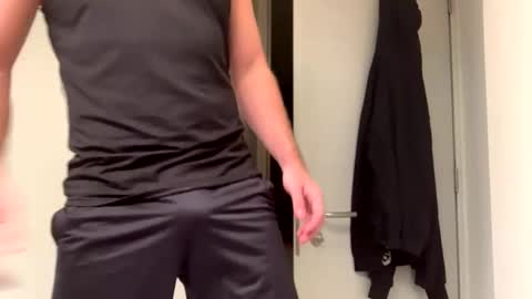 Snapshot of mcr8080 chatting on 01/17/25, 06:15 mcr8080 online show from 01/17/25, 06:15