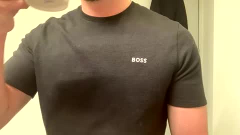 Snapshot of mcr8080 chatting on 01/19/25, 07:04 mcr8080 online show from 01/19/25, 07:04