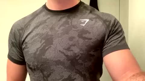 Snapshot of mcr8080 chatting on 01/22/25, 11:45 mcr8080 online show from 01/22/25, 11:45