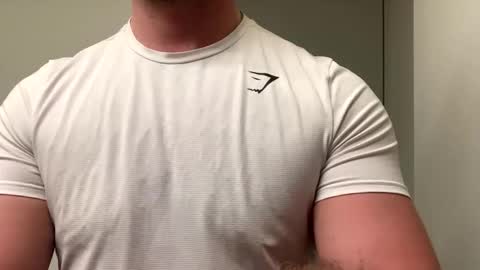 Snapshot of mcr8080 chatting on 02/10/25, 05:36 mcr8080 online show from 02/10/25, 05:36