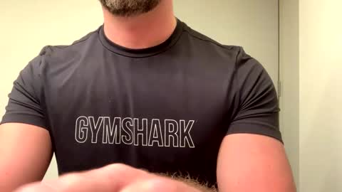 Snapshot of mcr8080 chatting on 02/12/25, 06:40 mcr8080 online show from 02/12/25, 06:40