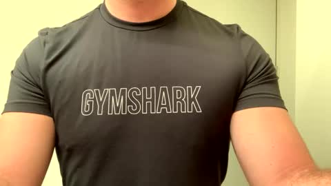 Snapshot of mcr8080 chatting on 02/14/25, 06:02 mcr8080 online show from 02/14/25, 06:02