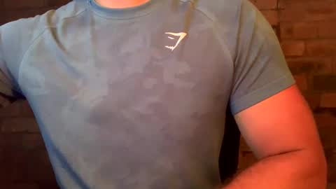 Snapshot of mcr8080 chatting on 03/11/25, 04:43 mcr8080 online show from 03/11/25, 04:43