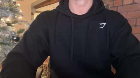 Snapshot of mcr8080 chatting on 12/14/25, 09:14 mcr8080 online show from 12/14/25, 09:14