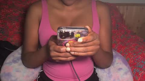 Snapshot of mctiities chatting on 10/05/25, 06:39 BabeNoire online show from 10/05/25, 06:39