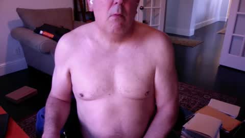 Snapshot of mdog9669 chatting on 12/19/25, 03:19 mdog9669 online show from 12/19/25, 03:19