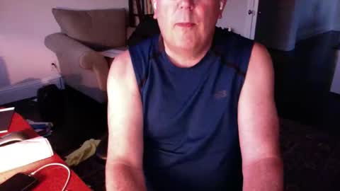 Snapshot of mdog9669 chatting on 06/01/26, 01:29 mdog9669 online show from 06/01/26, 01:29