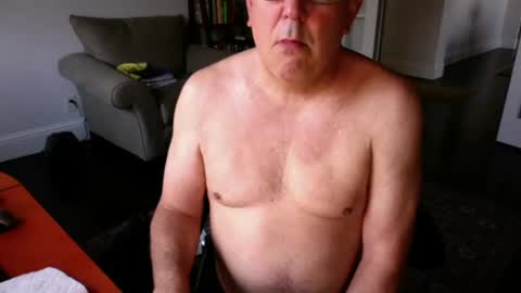 Snapshot of mdog9669 chatting on 07/05/26, 12:34 mdog9669 online show from 07/05/26, 12:34
