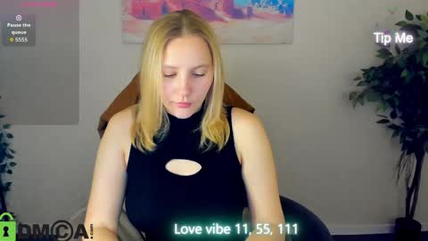 Snapshot of me1issa_bell chatting on 05/27/26, 12:07 Melissa online show from 05/27/26, 12:07