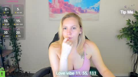 Snapshot of me1issa_bell chatting on 06/01/26, 12:45 Melissa online show from 06/01/26, 12:45