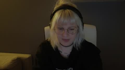 Roze online show from 05/23/26, 01:33