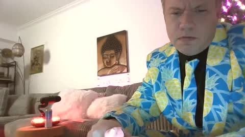 Snapshot of me2283 chatting on 12/23/24, 01:08 me2283 online show from 12/23/24, 01:08