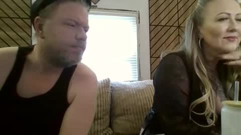 Snapshot of me2283 chatting on 05/13/26, 03:31 me2283 online show from 05/13/26, 03:31