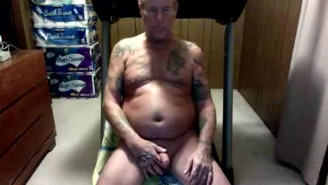 Snapshot of me57sex chatting on 11/12/25, 12:22 me57sex online show from 11/12/25, 12:22