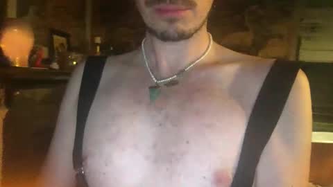 Snapshot of me586790 chatting on 11/08/25, 03:07 English Arse Play online show from 11/08/25, 03:07