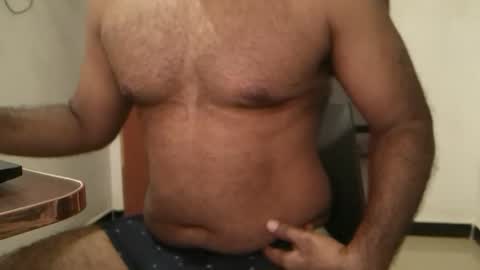 me_hai12 online show from 11/20/25, 12:05