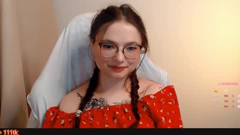 Snapshot of me_hanna chatting on 12/02/24, 11:18 Hanna online show from 12/02/24, 11:18