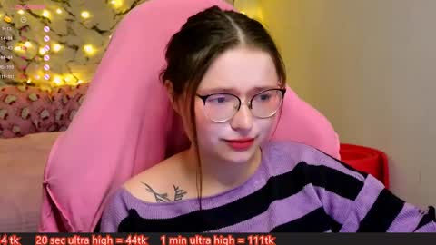 Snapshot of me_hanna chatting on 01/20/25, 10:48 Hanna online show from 01/20/25, 10:48